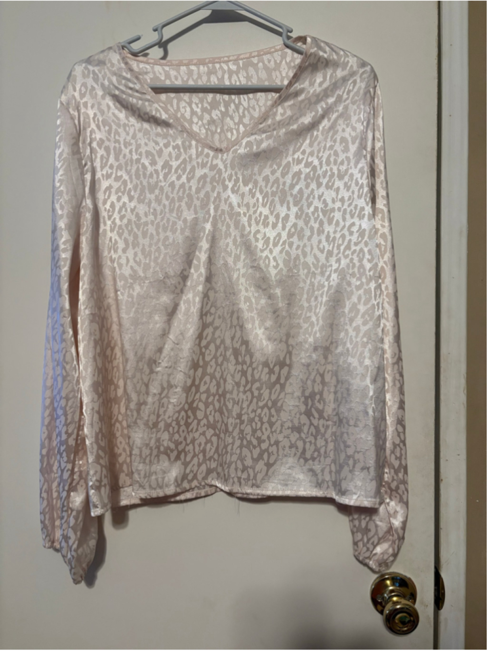 Women's SHEIN XL Beige Leopard Print V-Neck Blouse